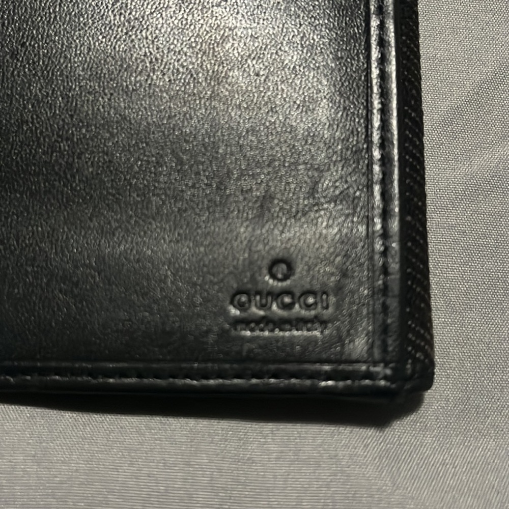 Authentic Gucci Wallet - Picture 3 of 6